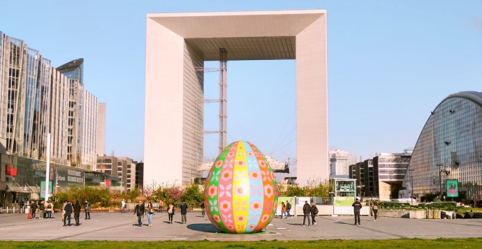 Ovo da Páscoa Gigante Insuflável